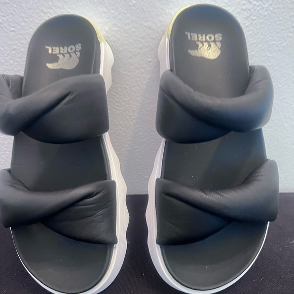 Sorel Viibe Twist Black Sandals with White Soles - Picture 2 of 6